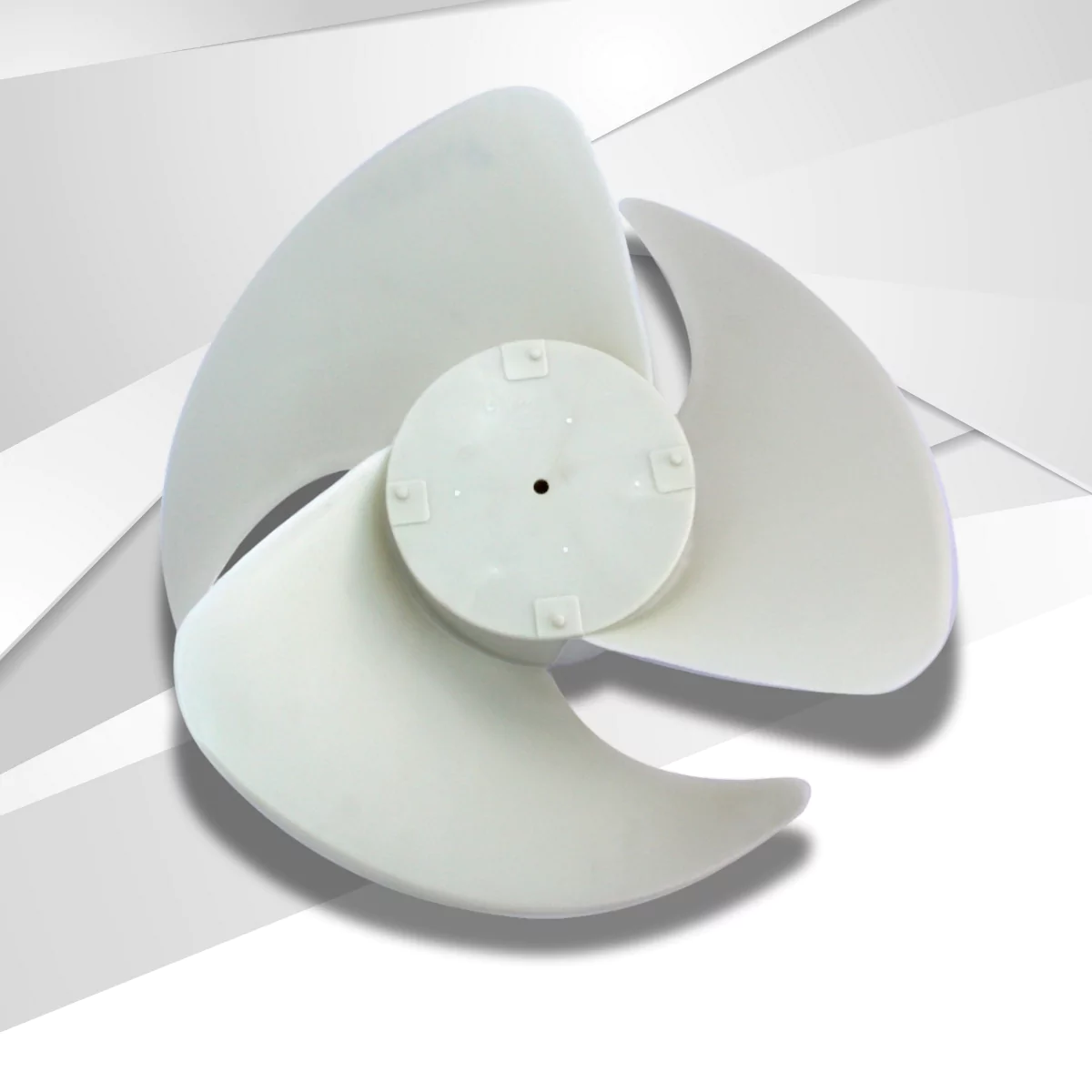 74 LG Fan Blade - Image 1